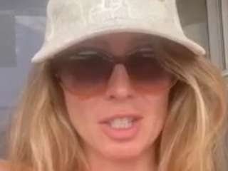 Live webcam model roryjhey on Soda Cams