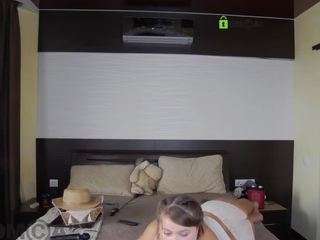 FluffyBeauty live cam preview