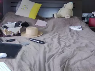 FluffyBeauty's Live Sex Cam Show