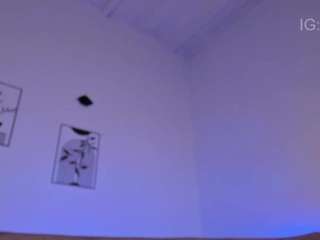 annie-barozzi Live Webcam on CamSoda