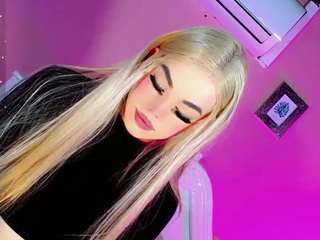 evaamooree Live Webcam on CamSoda