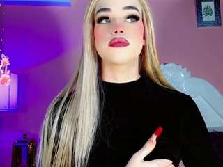 Discover evaamooree from CamSoda