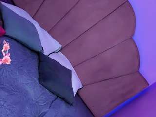 evaamooree Live Webcam on CamSoda