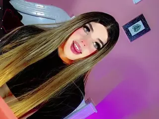 EvaaMooree's Live Sex Cam Show