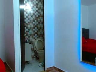 little-lizzy live webcam show