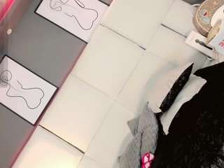 manellyksparklee Live Webcam on CamSoda