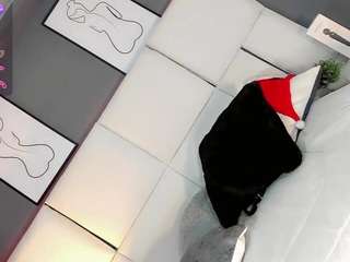 manellyksparklee's CamSoda show and profile