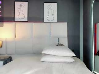 manellyksparklee Live Webcam on CamSoda