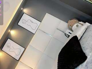 manellyksparklee Live Webcam on CamSoda