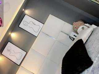 manellyksparklee Live Webcam on CamSoda