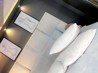 manellyksparklee Live Webcam on CamSoda