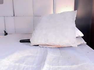 manellyksparklee Sex Cam Show