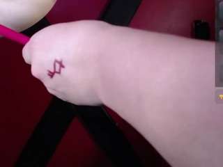 scarlett-n-jacks... Live Webcam on {site_name}