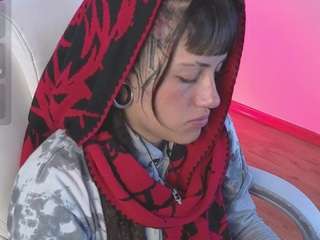 charlottewhite-1 live cam profile