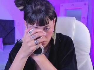 charlottewhite-1 live cam profile