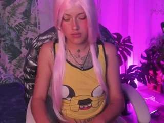 charlottewhite-1 Live Webcam on CamSoda