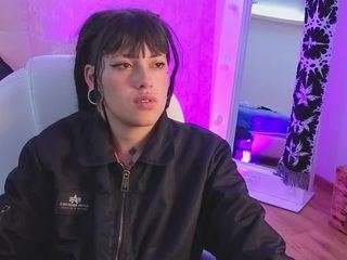 charlottewhite-1