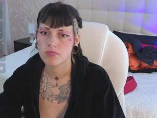 charlottewhite-1