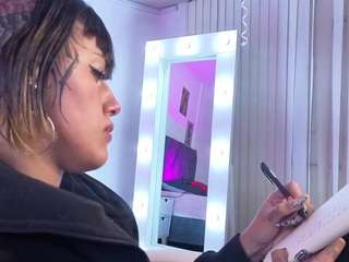 charlottewhite-1