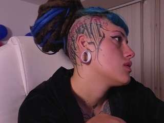 charlottewhite-1