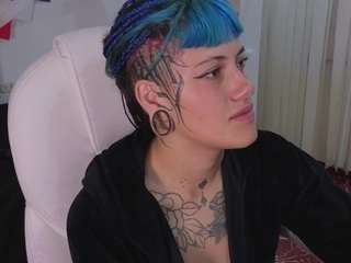 charlottewhite-1