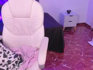 Charlotte live webcam show