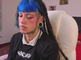 charlottewhite-1