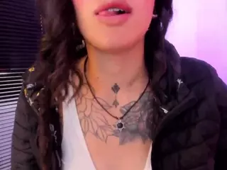 Charlotte's Live Sex Cam Show