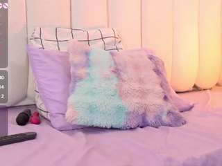 cherry-welll Live Webcam on CamSoda