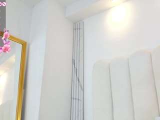 cherry-welll webcam model