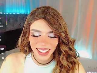 emamichaelss Live Webcam on CamSoda