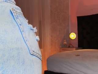 julieta-cortes Live Webcam on CamSoda