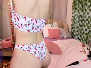loveislola Live Webcam on CamSoda