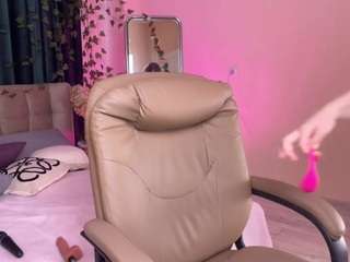 le modèle loveislola est en webcam porno dans un show sur le site camsoda, il possède les tags suivants: amateur,skinny,naked,orgasm,pussy,red hair,robe,sexy,solo,lovense,spank,strip,tattoos,tease,tittyfuck,toys,ass,lush,lingerie,cosplay
