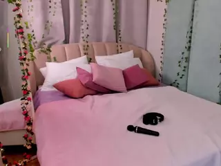 Lola's Live Sex Cam Show