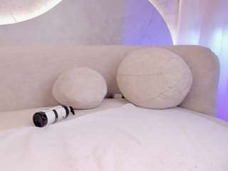 sweet-arii from CamSoda is Freechat