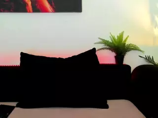 MikaFyre's Live Sex Cam Show