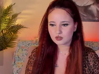 MikaFyre's Live Sex Cam Show