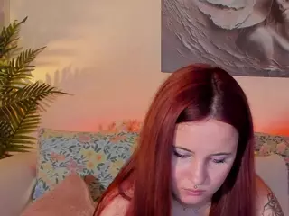 MikaFyre's Live Sex Cam Show