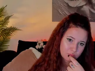 MikaFyre's Live Sex Cam Show
