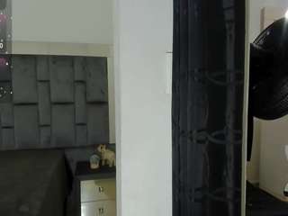 le modèle thalijara est en webcam porno dans un show sur le site camsoda, il possède les tags suivants: anal toys,average,black hair,brown eyes,drinking,orgasm,smoking,tattoos,big tits,hd