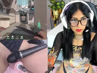 GreiceGames's Live Sex Cam Show