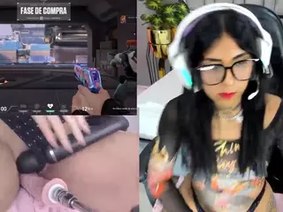 GreiceGames's Live Sex Cam Show