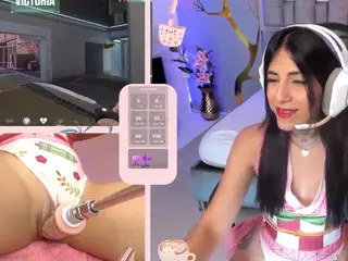 GreiceGames's Live Sex Cam Show