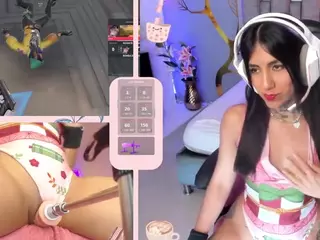 GreiceGames's Live Sex Cam Show
