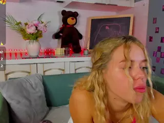 Betty-Marshall's Live Sex Cam Show