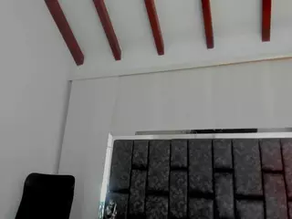 evacollinss's Live Sex Cam Show