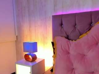  kanao-tsuyuri chat room