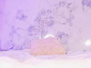 kim-baker2 Webcam Model Profile