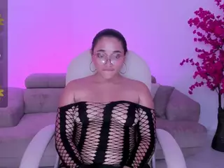 liiaa-cox's Live Sex Cam Show